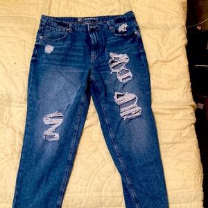Woman’s jeans, brand new.